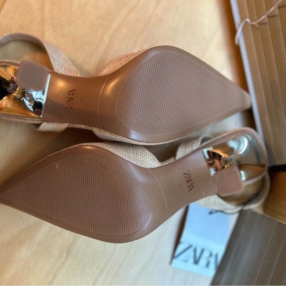Zara pointed Slingback heels size 6.5 - Picture 2 of 3